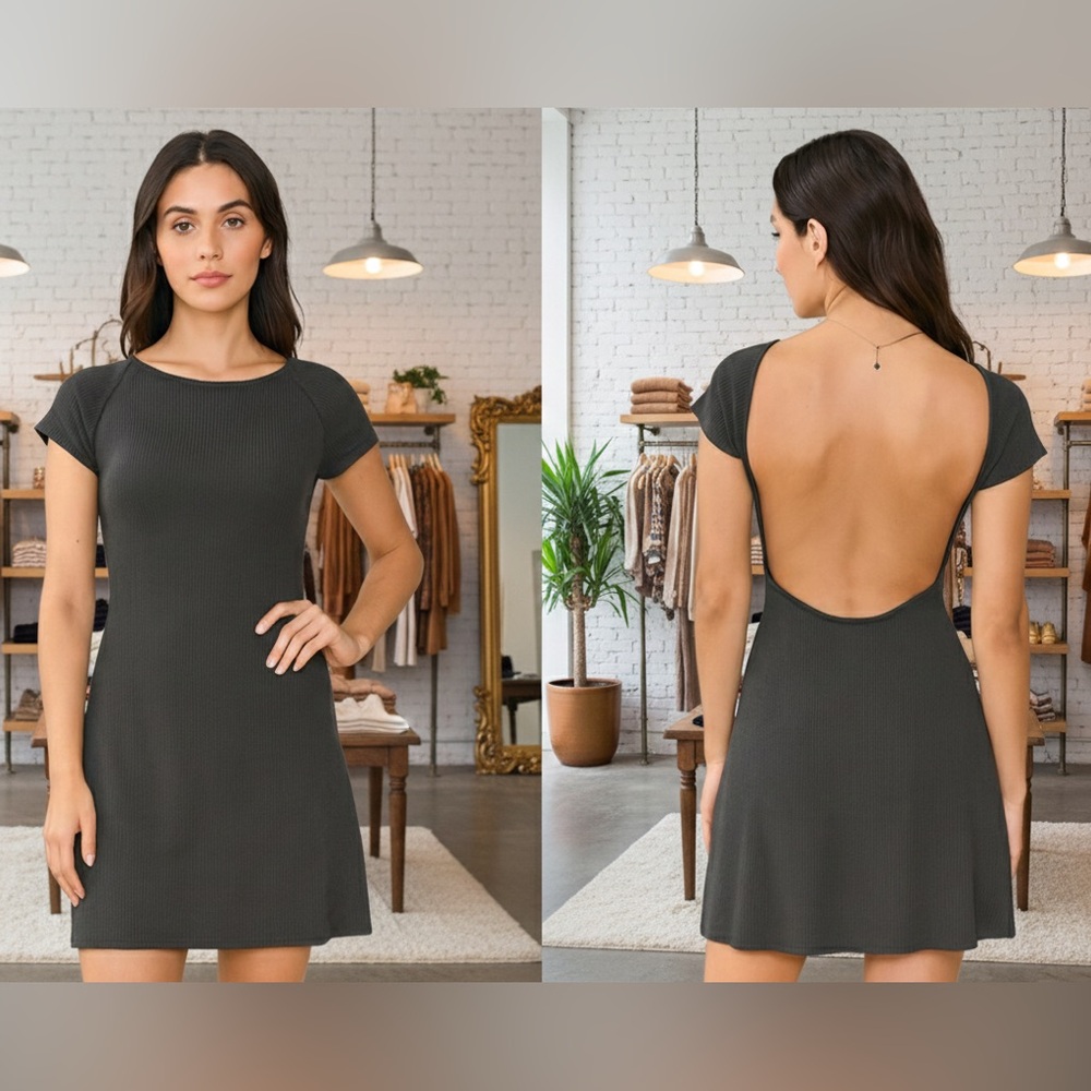 Urban Outfitters Open-Back Mini Dress 💅🏼